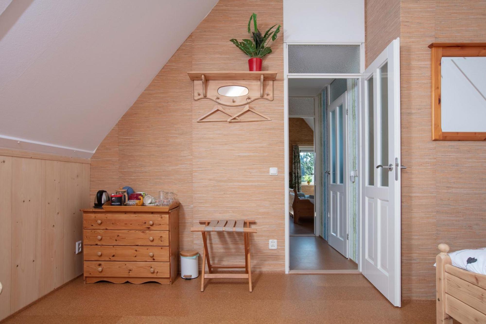Vegan B&B De Groene Mus Wervershoof Buitenkant foto